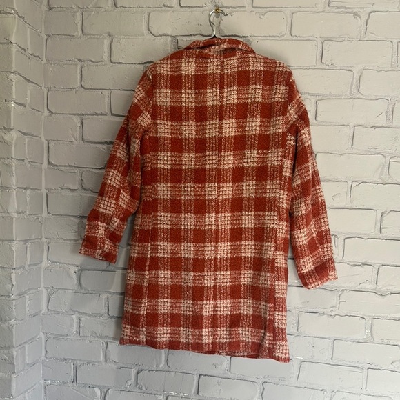 NWOT Old Navy Red and White Teddy Jacket Cozy Mid-Length size S - Picture 4 of 4